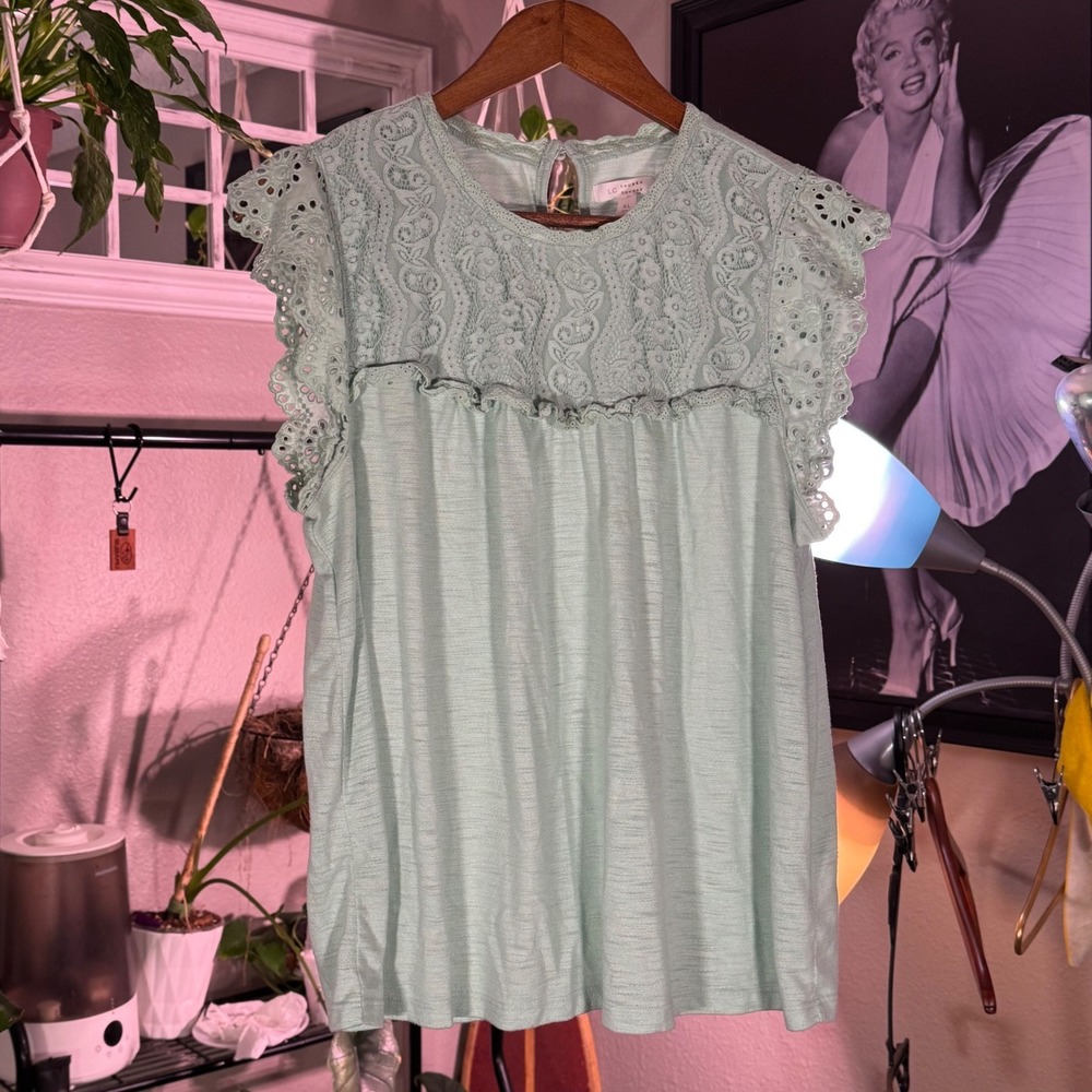 Lauren Conrad Lace Ruffle Sleeve Top Mint‎ Green XL